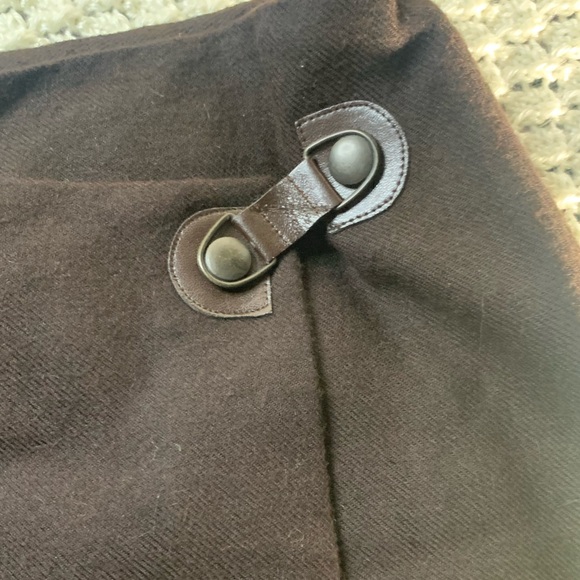 David N Skirts - Picture 3 of 12